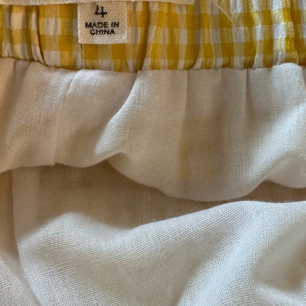 Copper Key Yellow Citrus Scalloped Pearl Gingham Two-Piece Set - Picture 6 of 6